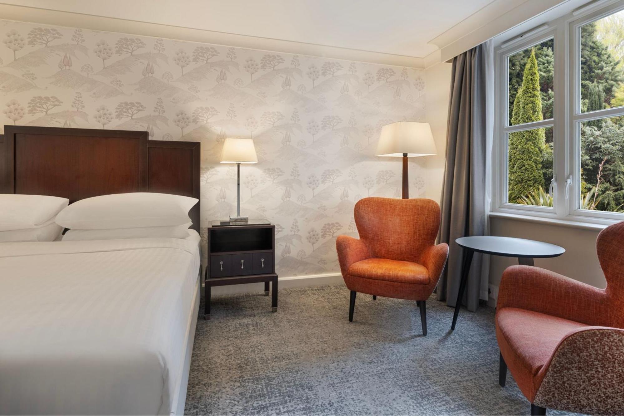 Delta Hotels By Marriott Worsley Park Country Club מראה חיצוני תמונה