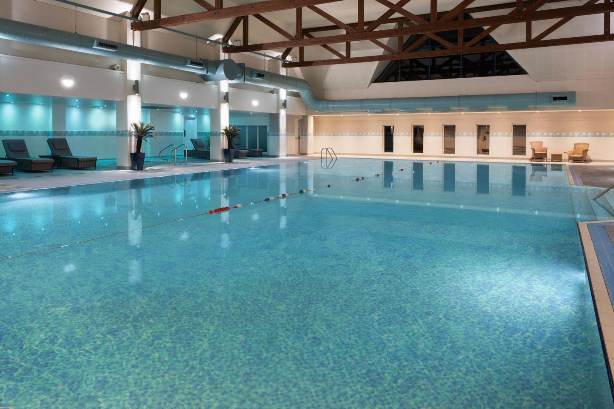 Delta Hotels By Marriott Worsley Park Country Club מראה חיצוני תמונה